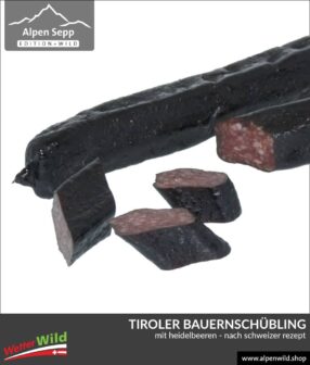 Tiroler Bauernschübling mit Heidelbeeren