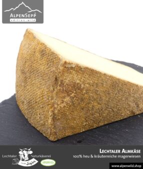 Lechtaler Almkäse | 100% Heu und kräuterreiche Magerwiese | Lechtaler Naturkäserei in Tirol | 100% Heumilch | 55% F.i.T.