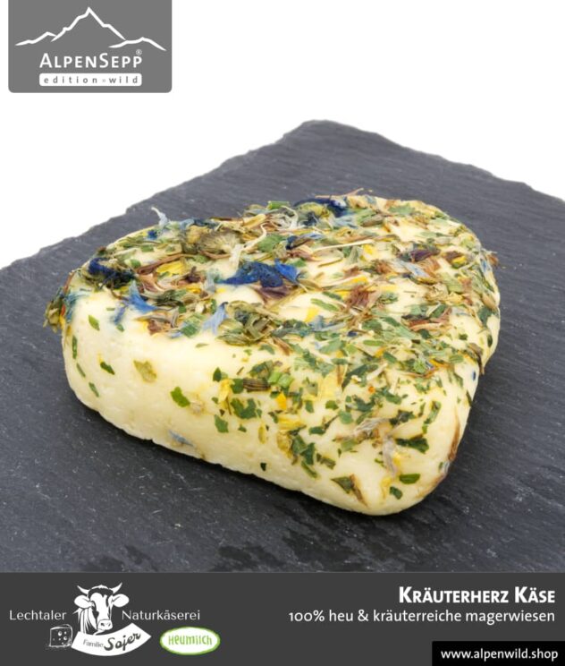 Kräuterherz Käse in Herzform | 100% Heu und kräuterreiche Magerwiese | Lechtaler Naturkäserei in Tirol | 100% Heumilch | 55% F.i.T.
