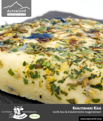 Kräuterherz Käse in Herzform | 100% Heu und kräuterreiche Magerwiese | Lechtaler Naturkäserei in Tirol | 100% Heumilch | 55% F.i.T.