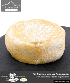 St. Theodul weicher Schnittkäse | 100% Heu und kräuterreiche Magerwiese | Lechtaler Naturkäserei in Tirol | 100% Heumilch | 55% F.i.T. - 300 g