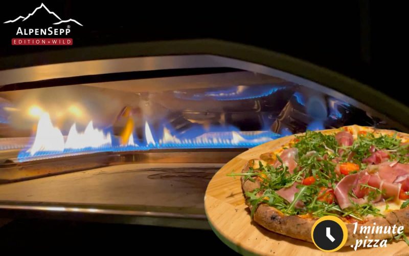 Pizza mit Wildsalami - Ooni Koda Testbericht Ofen